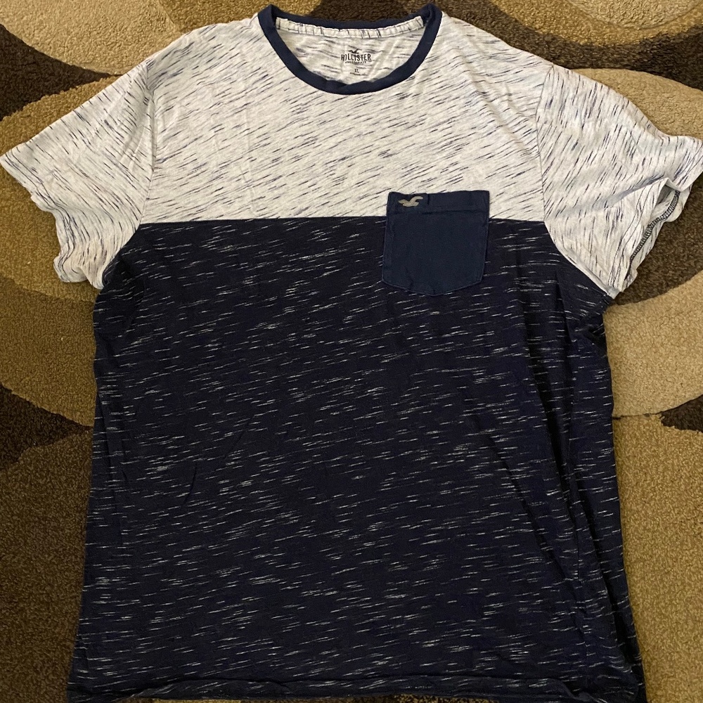 Hollister tee